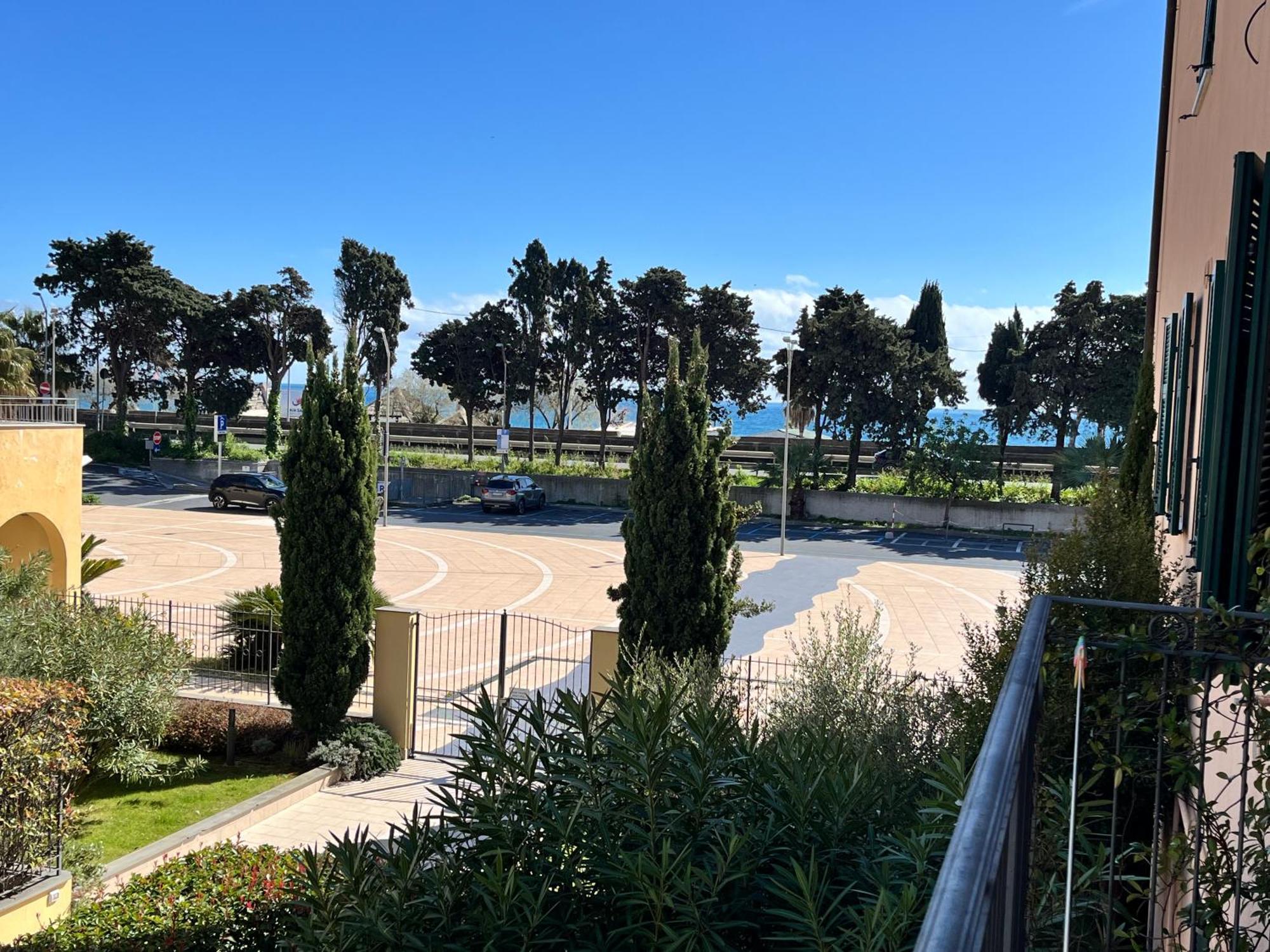Studio Mer Piscine Cala Di Sole Imperia Italie Mono Locale Une Seule Piece Exterior photo